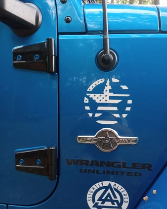 Jeep Wrangler cena 149000 przebieg: 104000, rok produkcji 2015 z Nowogard małe 781